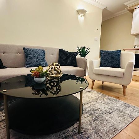 The Wimbledon Haven - Free Parking Apartment London Exterior photo