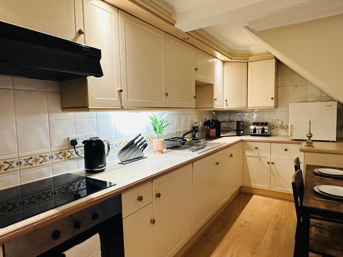 The Wimbledon Haven - Free Parking Apartment London Exterior photo